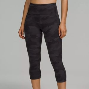 NWT Lululemon high-rise 21"
